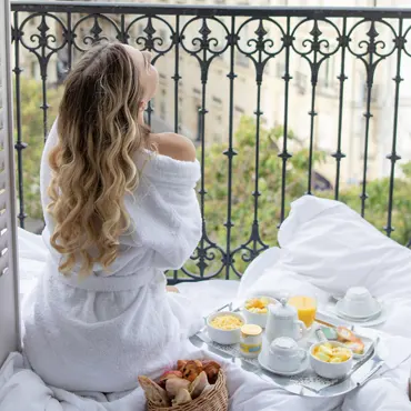 OÙ PRENDRE UN DÉLICIEUX PETIT-DÉJEUNER AU CŒUR DE PARIS